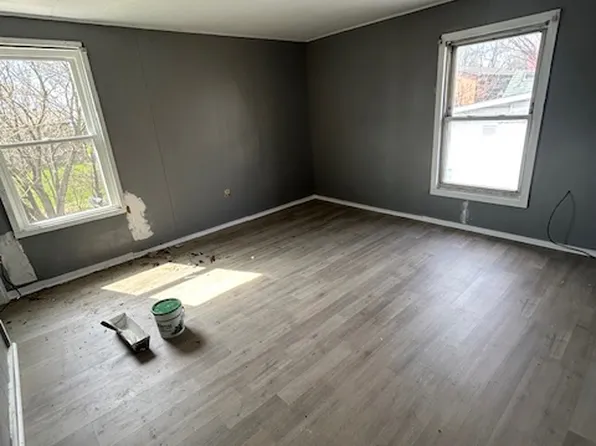 36 Carlisle St, Uniontown, PA 15401