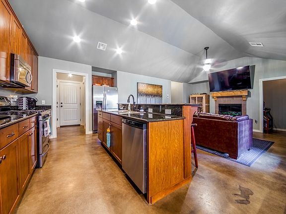 5th image of 4305 E Zachary Ln