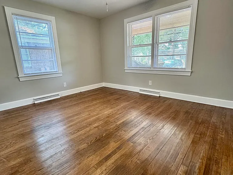 2506 E 3rd St #A — Photo 14