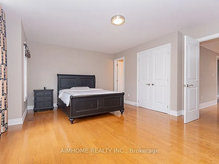 395 Princess Ave — Photo 21