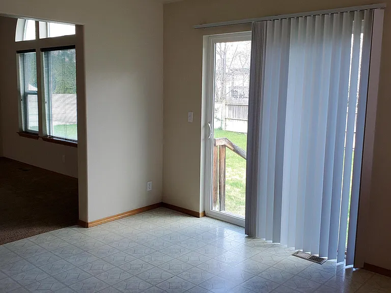 2131 E Briarleaf Ave — Photo 14
