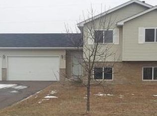 804 11th Ave SW, Isanti, MN 55040