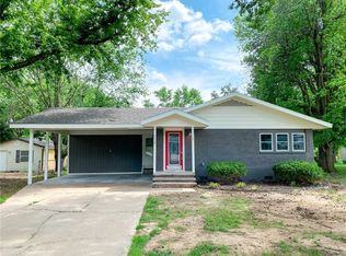 714 E Sumac St, Bentonville, AR 72756