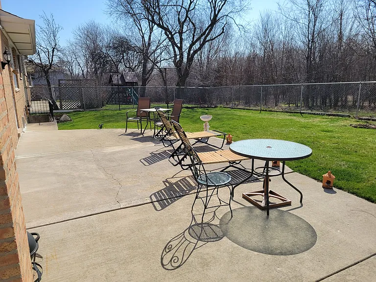 843 W Heritage Dr #1 — Photo 32