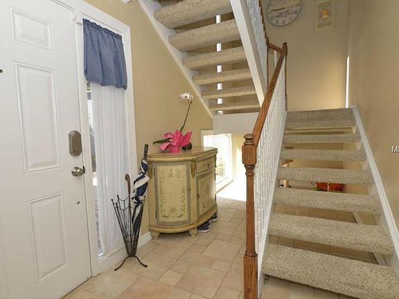 2nd image of 104 Primrose Dr