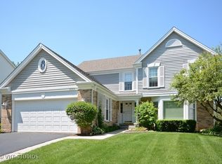 1223 Silver Pine Dr, Hoffman Estates, IL 60010