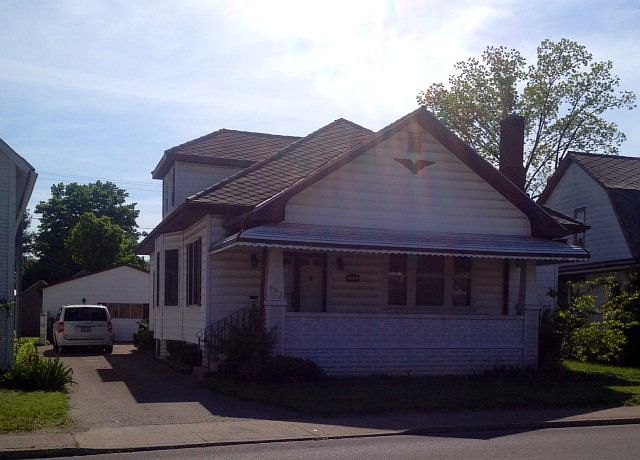 1st image of 526 N High St