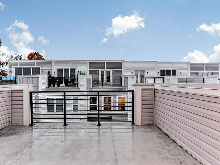 215 Wesley Brown Ln — Photo 33