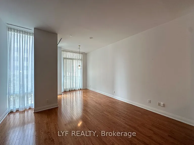 1 Bedford Rd #212 — Photo 4