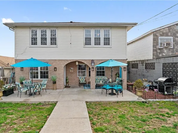 924 Harding Park, Bronx, NY 10473