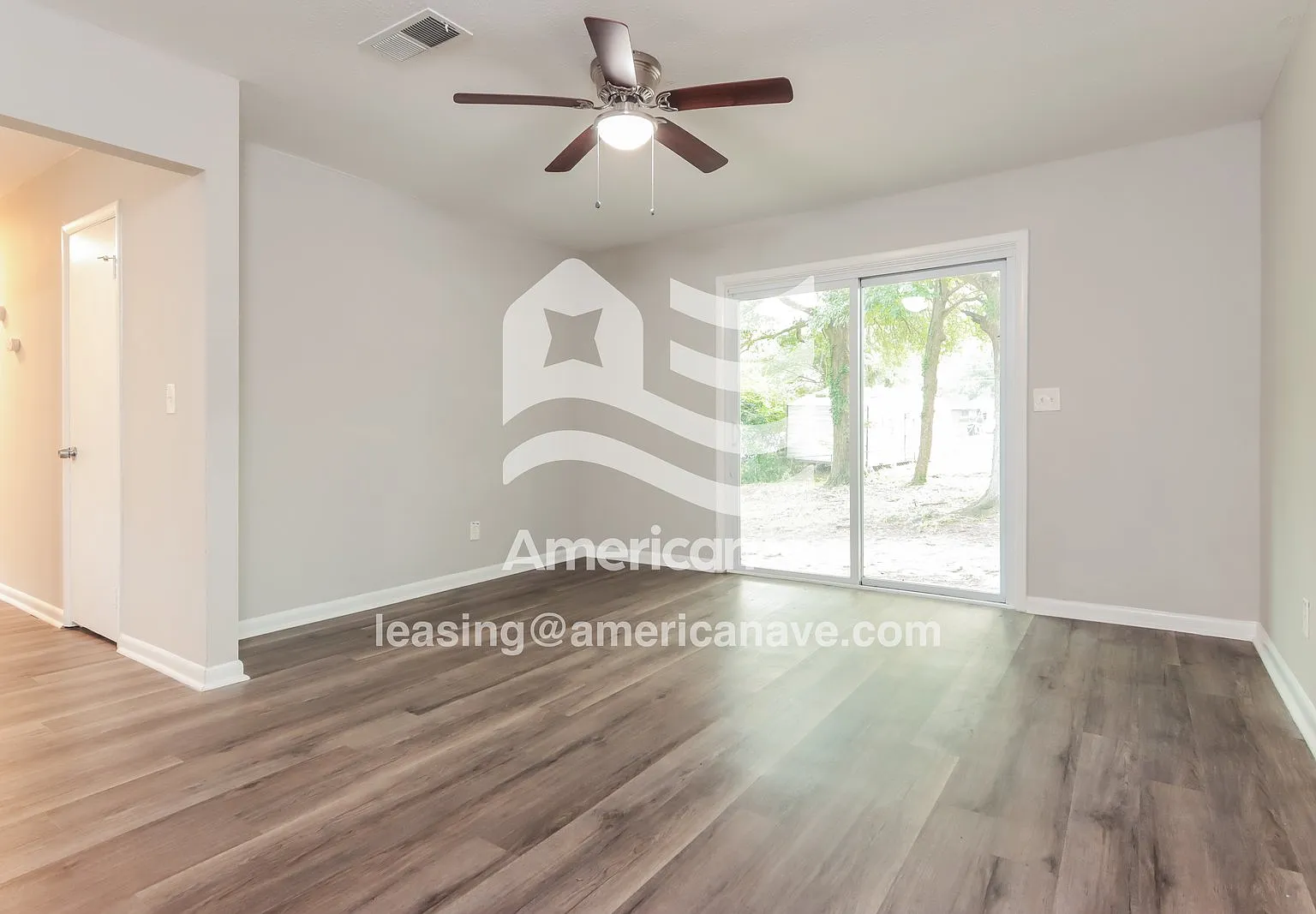 3 bed, 2.0 bath, 1275 sqft, $947 — Photo 4