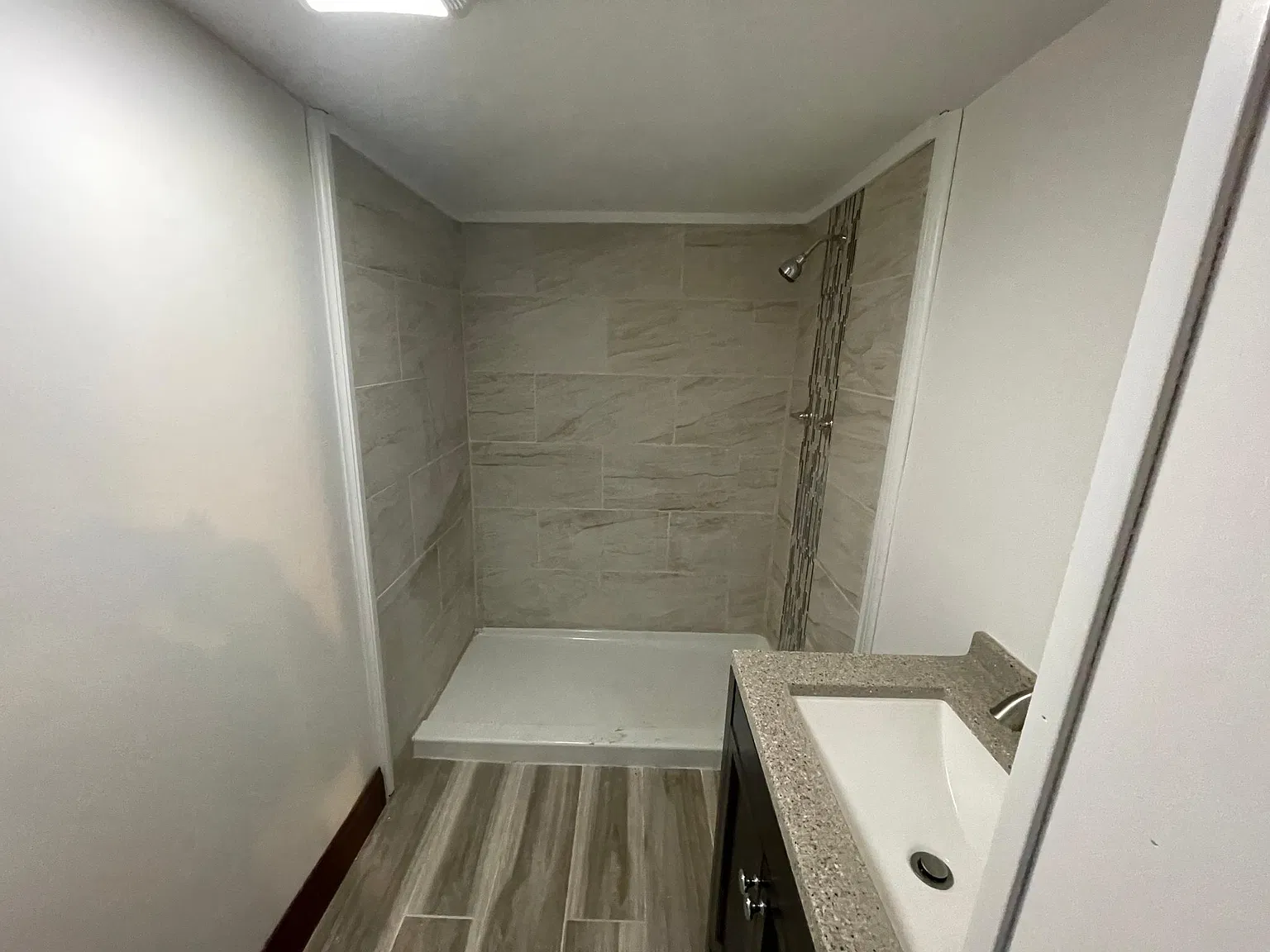 Studio, 575 sqft, $800 — Photo 2