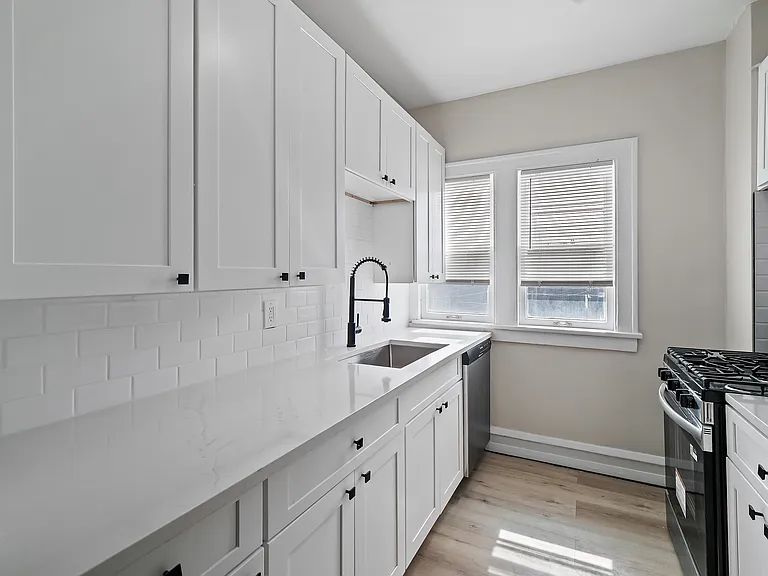 2373 Euclid Heights Blvd #1 — Photo 9