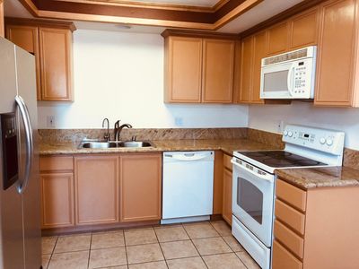 1518 Border Ave Unit H, Corona, CA, 92882