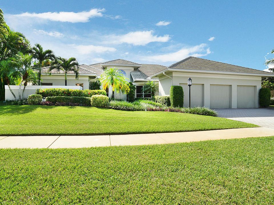 Home For Sale In Boca Grove