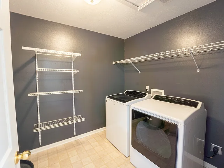 7 Gimbal Cir #A — Photo 27