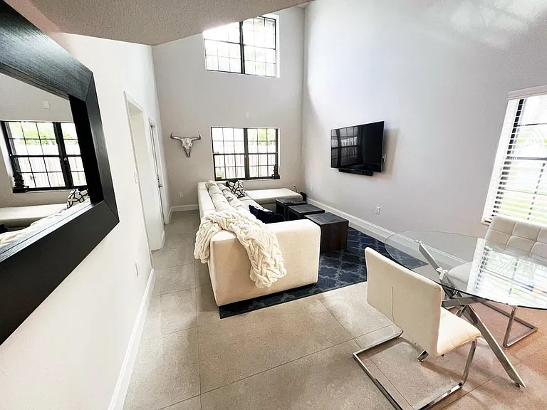 235 City View Dr #235 — Photo 14