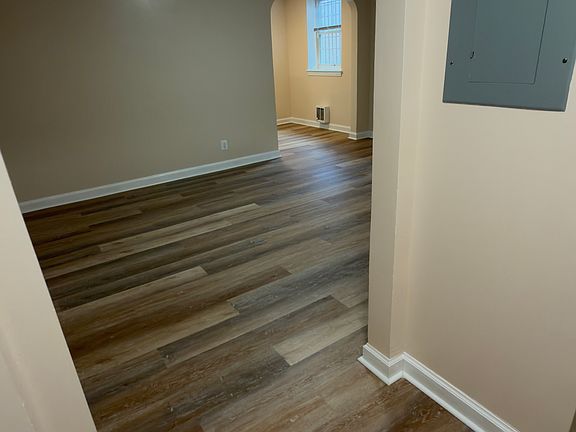 5th image of 21 Kennedy St NW #Dee8ea2c8