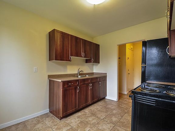 2nd image of 14504 108th Ave NW