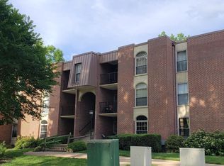 8302 Tobin Rd APT 24, Annandale, VA 22003