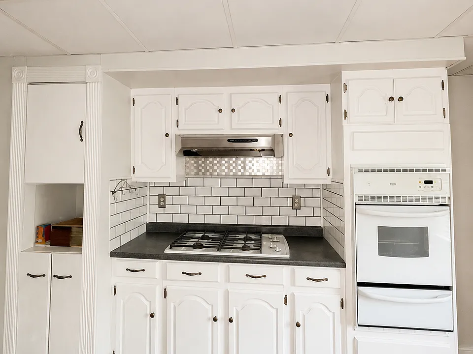 31 Sheridan Ave #2