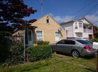 9001 39th Ave S, Seattle, WA 98118