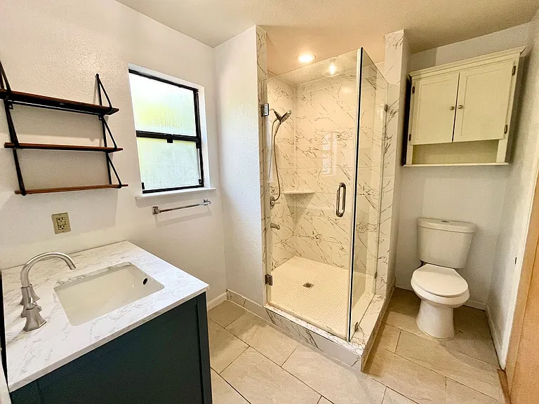 830 Blackburn St — Photo 24