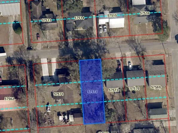 4845 Beaumont Ave, Groves, TX 77619