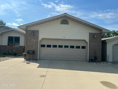 110 E 10th Ave, Milbank, SD, 57252