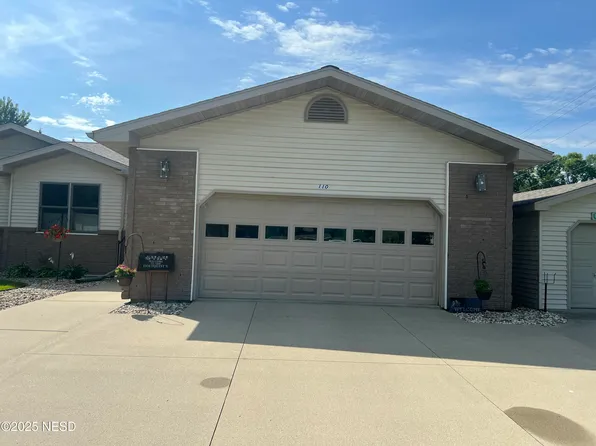 110 E 10th Ave, Milbank, SD 57252