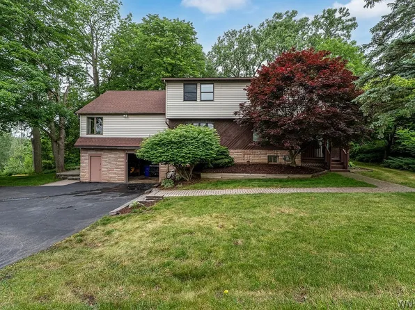 3634 Town Line Rd, Lancaster, NY 14086
