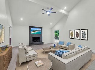 1602 Pine Oak Dr, Conroe, TX 77304