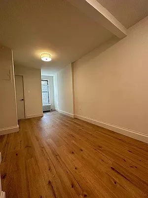 Rented by Peter R. Hungerford, LREB | media 5