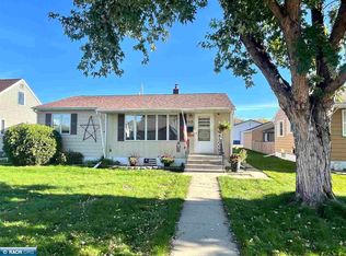 1113 12th St S, Virginia, MN 55792