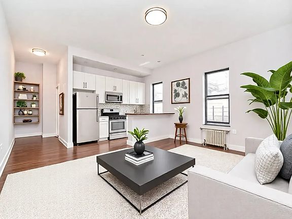 4th image of 100 W 139th St APT 40