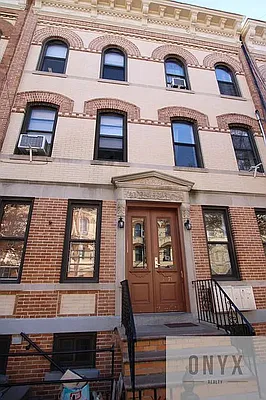 Rented by Onyx | media 28