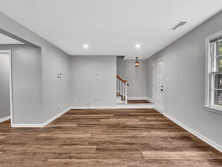1223 Archdale Dr #A — Photo 8