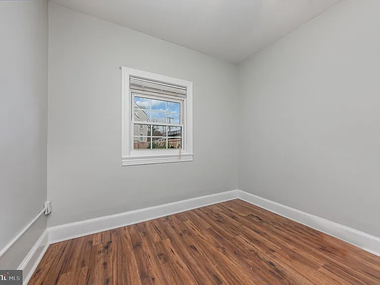 503 Caroline St #1 — Photo 12