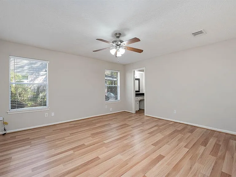 9311 New Forest Rd — Photo 16