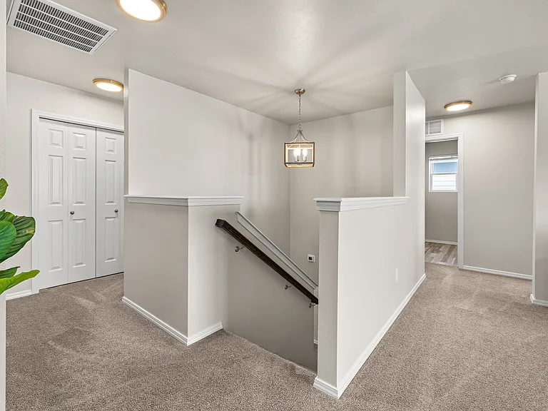 4447 W Everest St — Photo 16