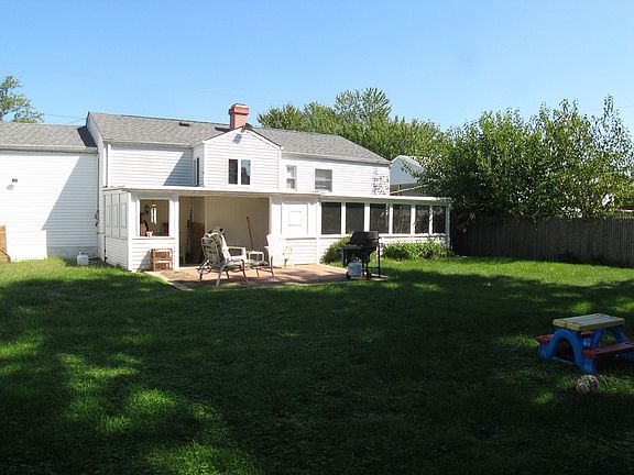 Plenty of space for pool and more