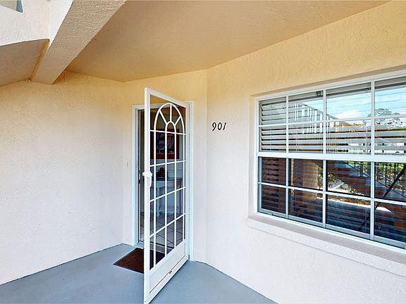 3rd image of 12144 SW Egret Cir APT 901