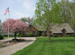 7700 Faircrest Dr, Fairview, PA 16415