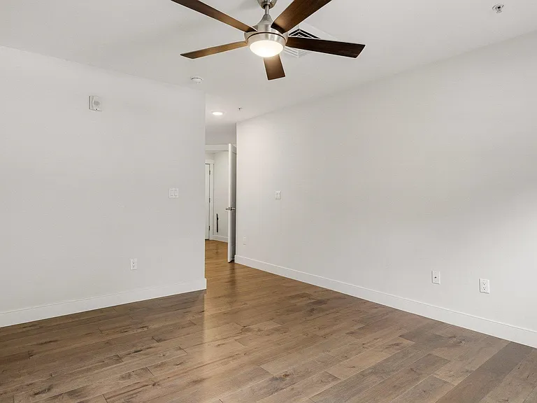 150 Route 1 Byp #101 — Photo 17