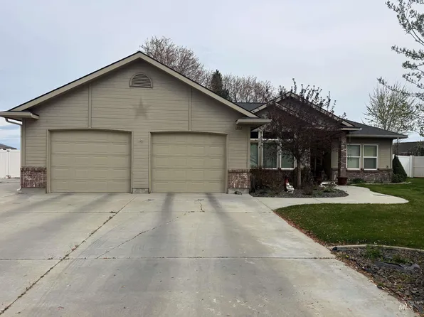 1202 Jessica Ave, Fruitland, ID 83619