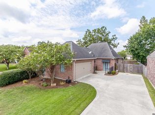 10131 Hillmont Ave, Baton Rouge, LA 70810