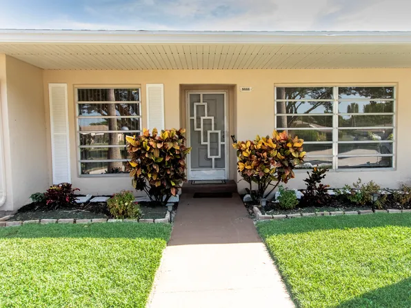 8666 Bella Vista Drive #111, Boca Raton, FL 33433