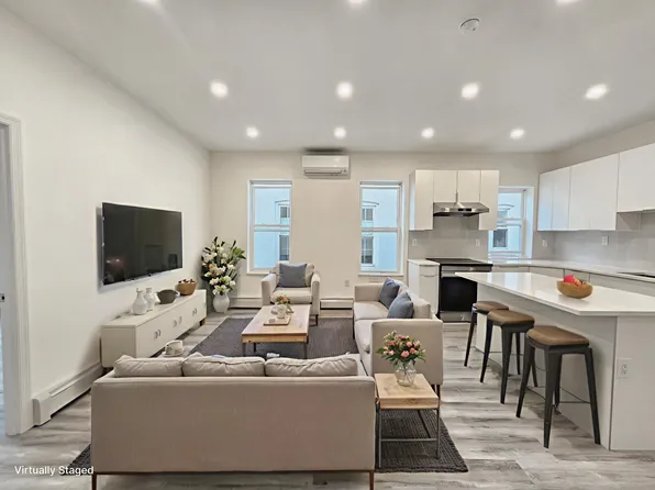 2380 28th St #2, Astoria, NY 11105