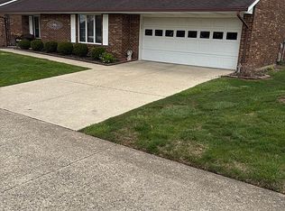 1145 Lindsey Rd, Springfield, OH 45503