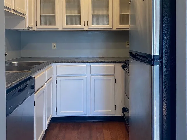 109 N Main St #1004 — Photo 12